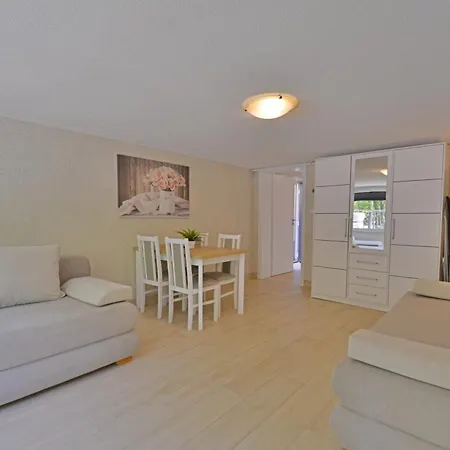 Wakacyjne 400m Od Plazy - Cicha I Spokojna Okolica Apartamento